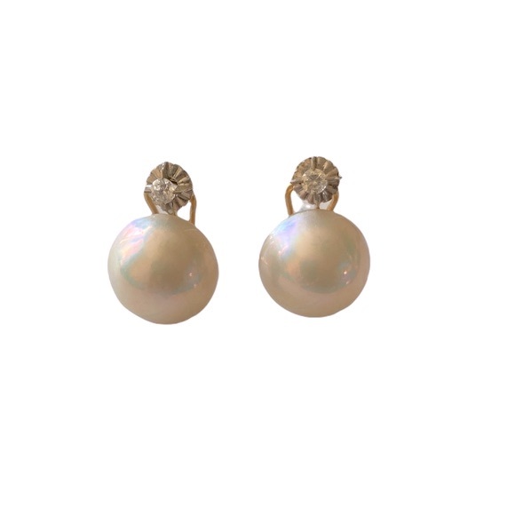 Faux Sea Pearl Earrings - Picture 6 of 6